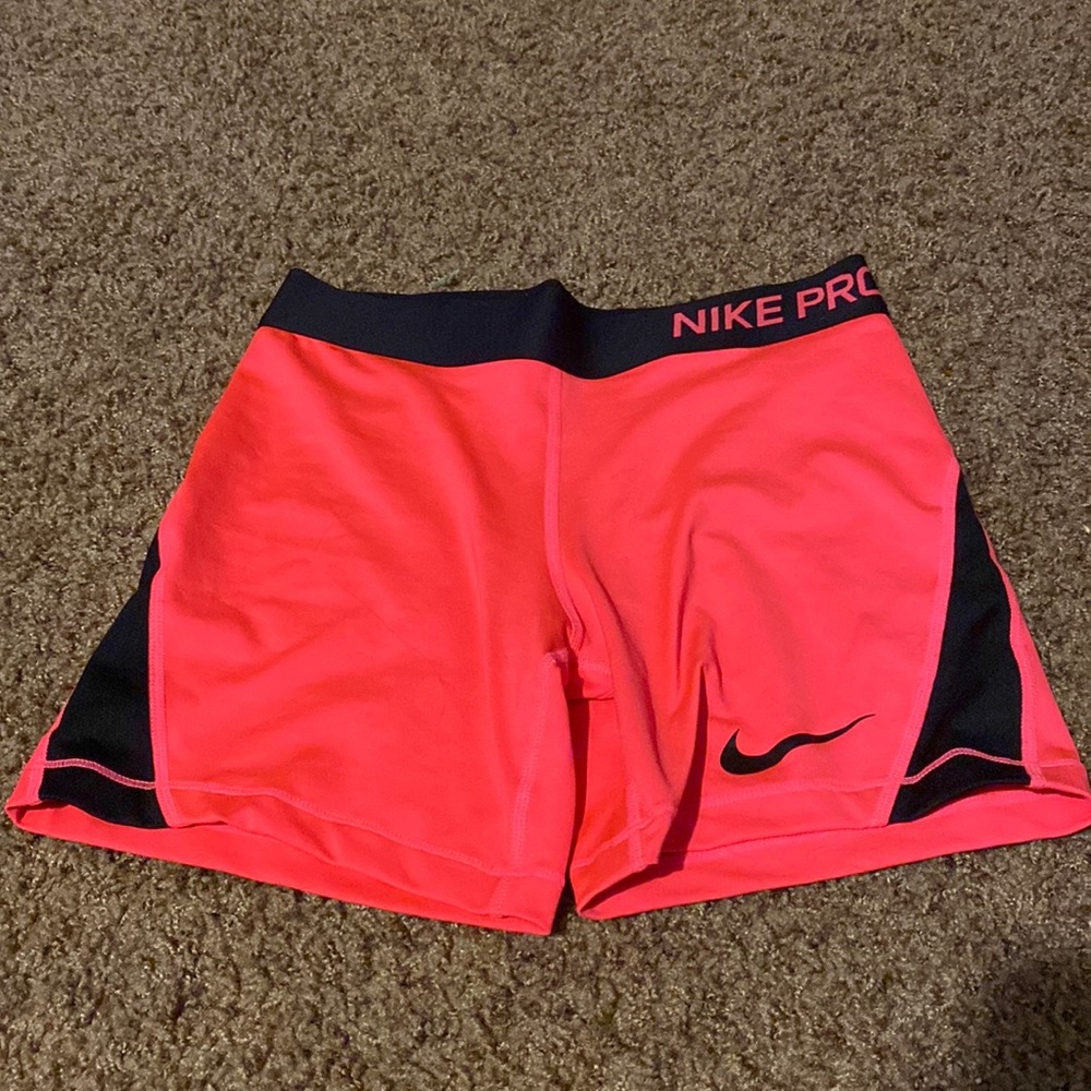 Brand: Nike  Size: XL